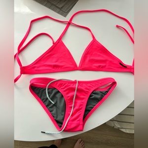 Neon pink Jolyn bikini